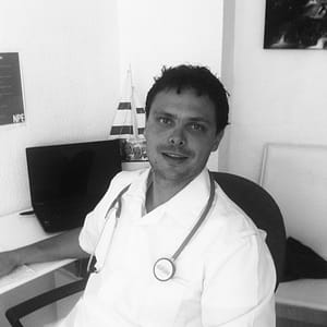 osteopatia-en-valencia,-masajes-en-valencia,-masaje-deportivo-valencia,-centro-de-osteopatia-valencia